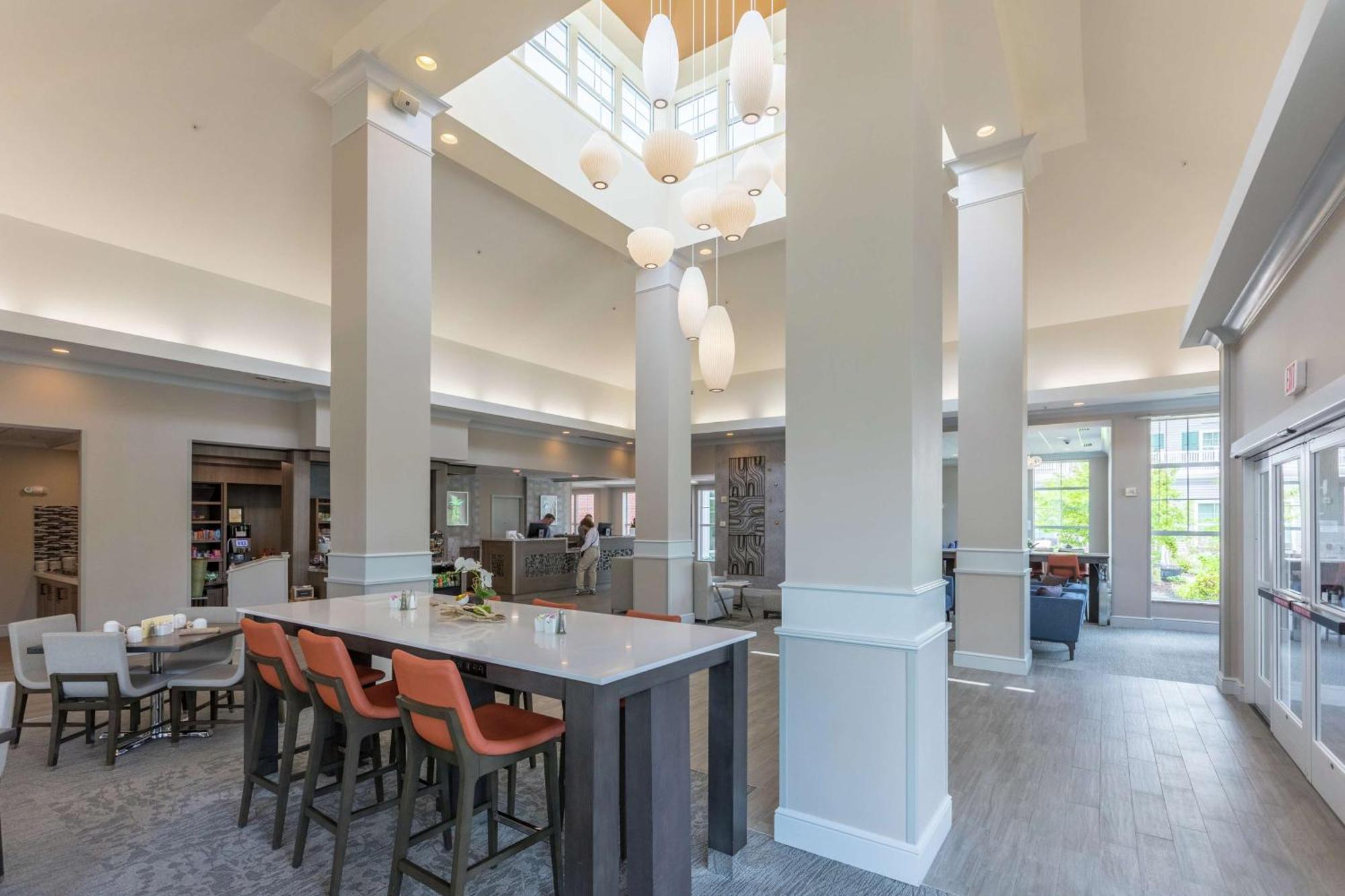 Hilton Garden Inn Freeport Downtown Екстериор снимка