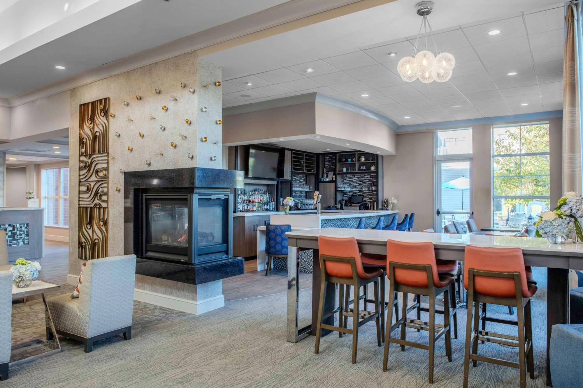 Hilton Garden Inn Freeport Downtown Екстериор снимка