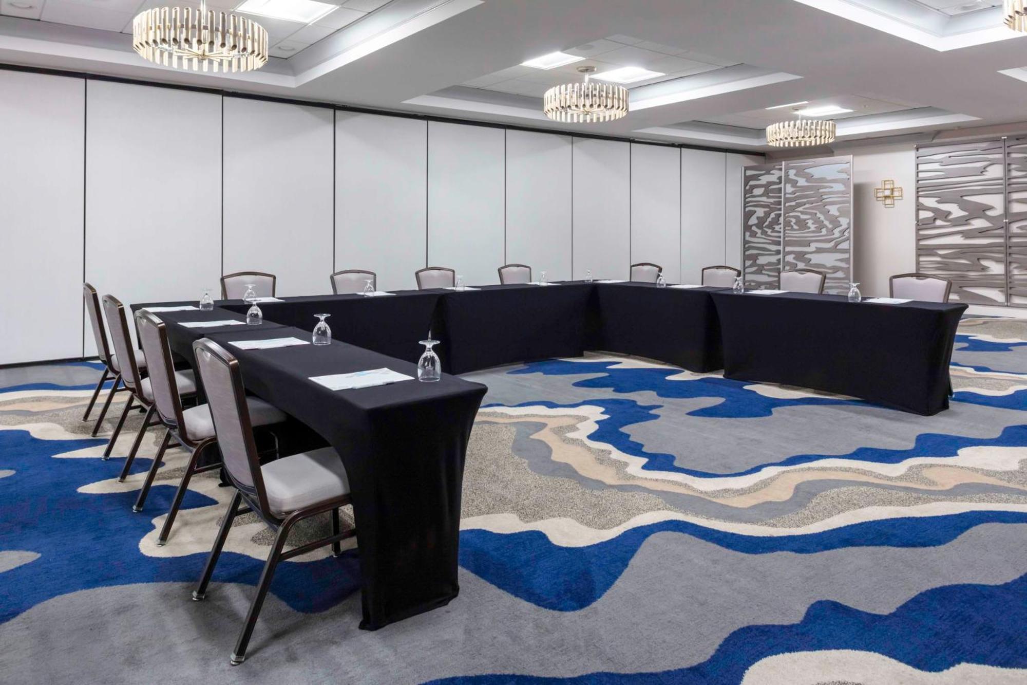 Hilton Garden Inn Freeport Downtown Екстериор снимка