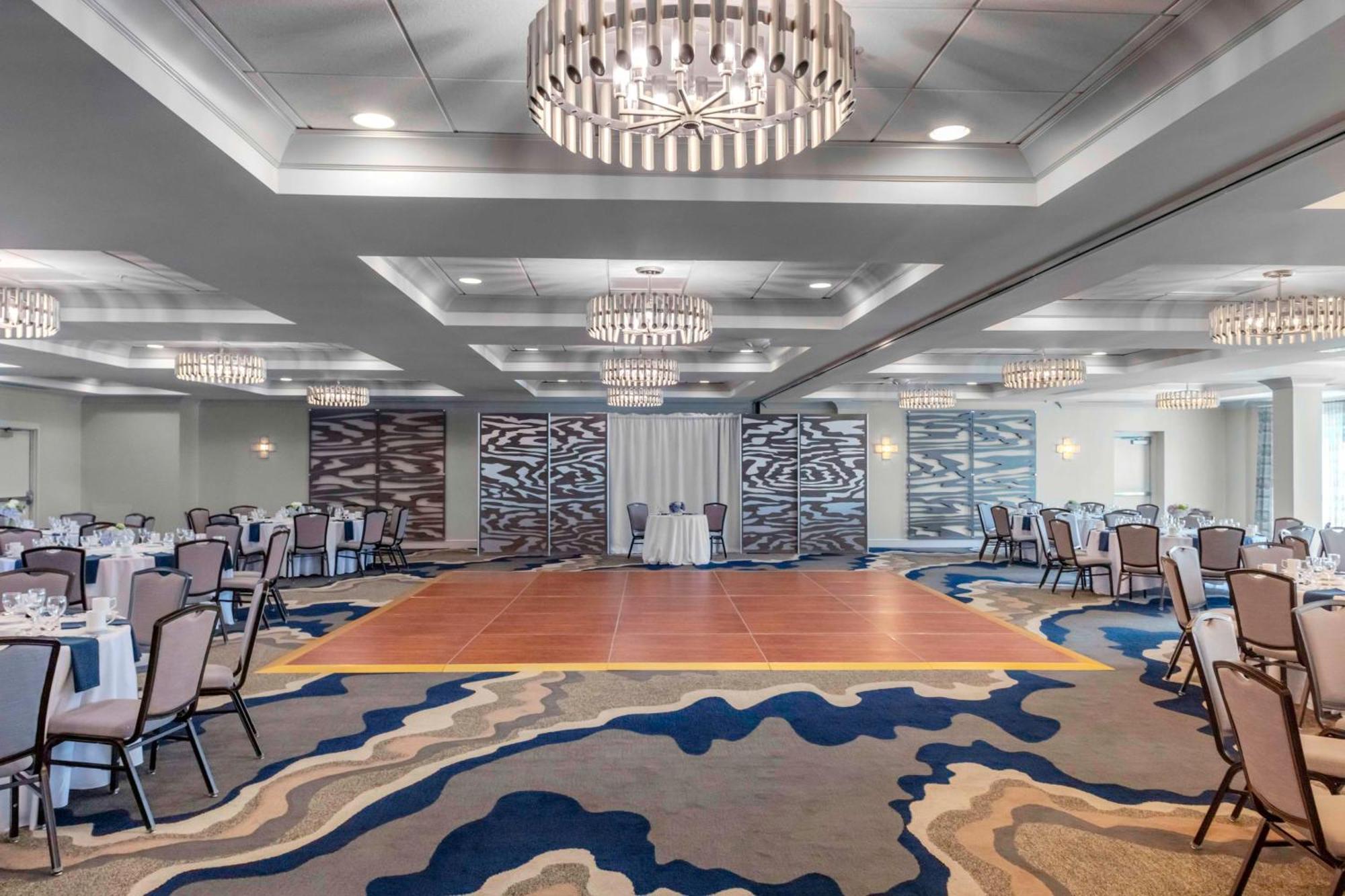 Hilton Garden Inn Freeport Downtown Екстериор снимка