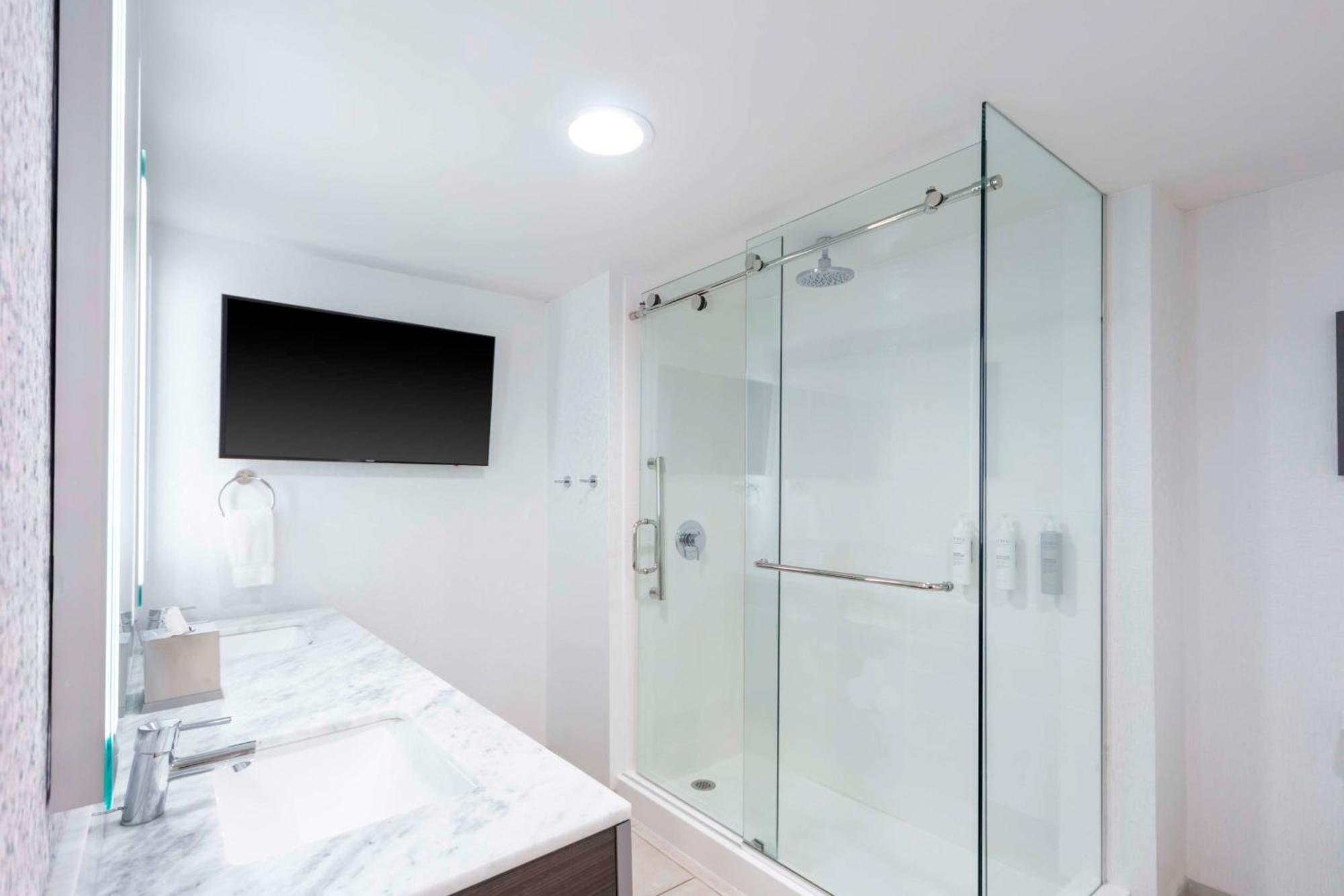 Hilton Garden Inn Freeport Downtown Екстериор снимка