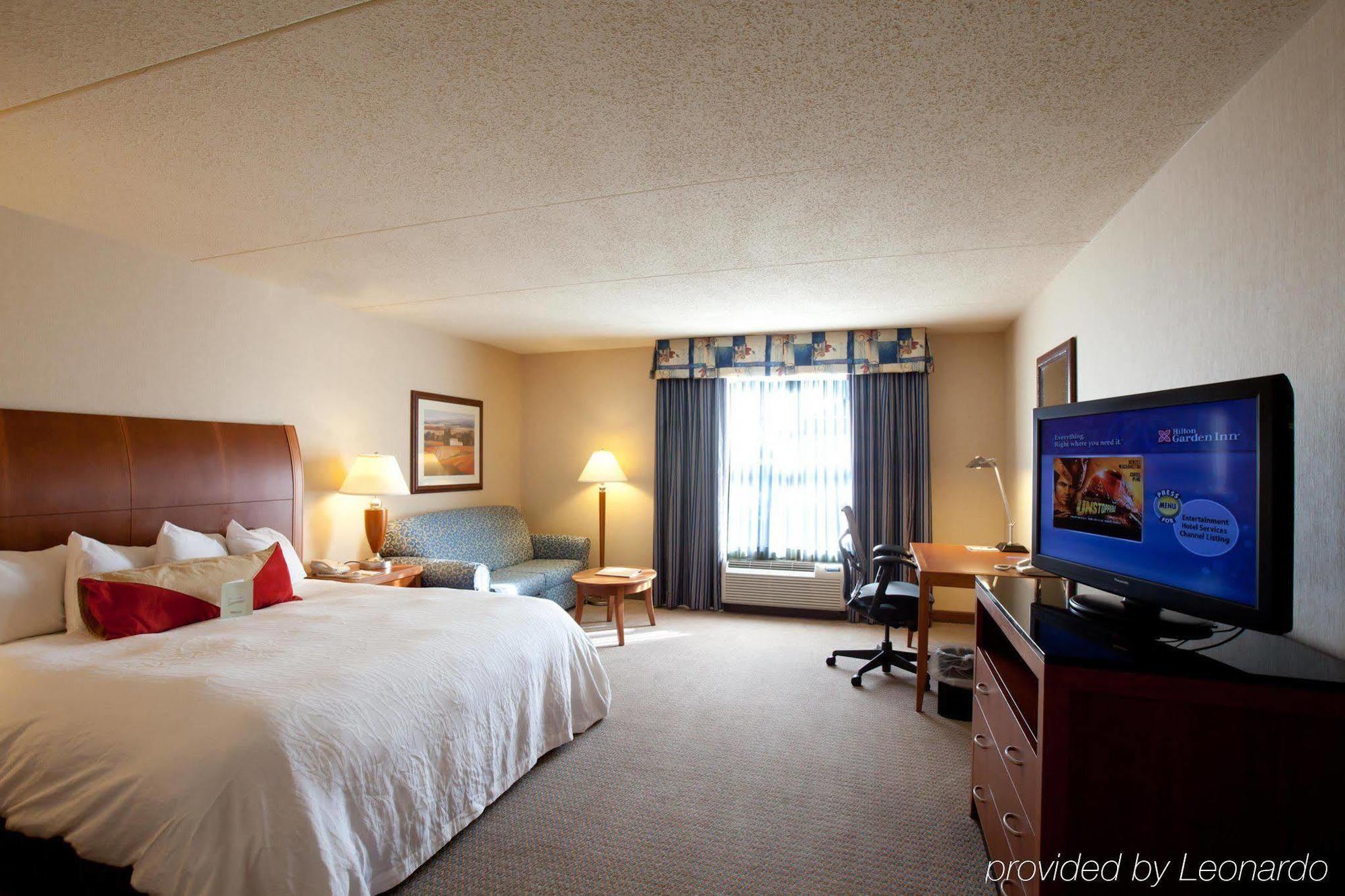 Hilton Garden Inn Freeport Downtown Стая снимка