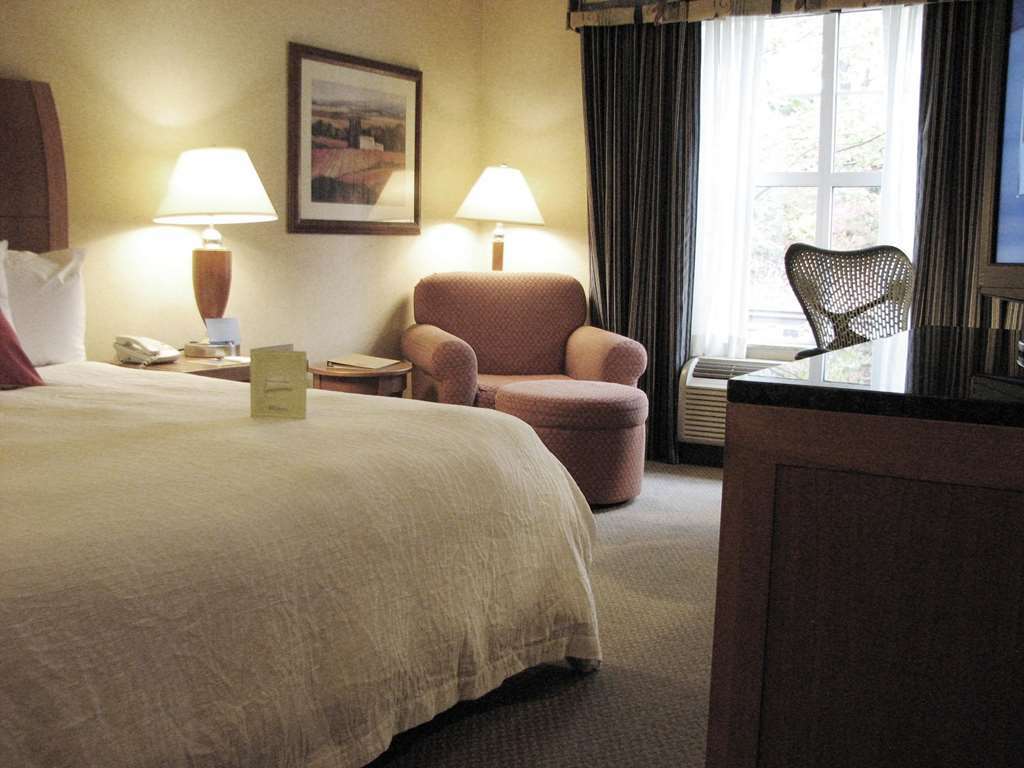 Hilton Garden Inn Freeport Downtown Стая снимка